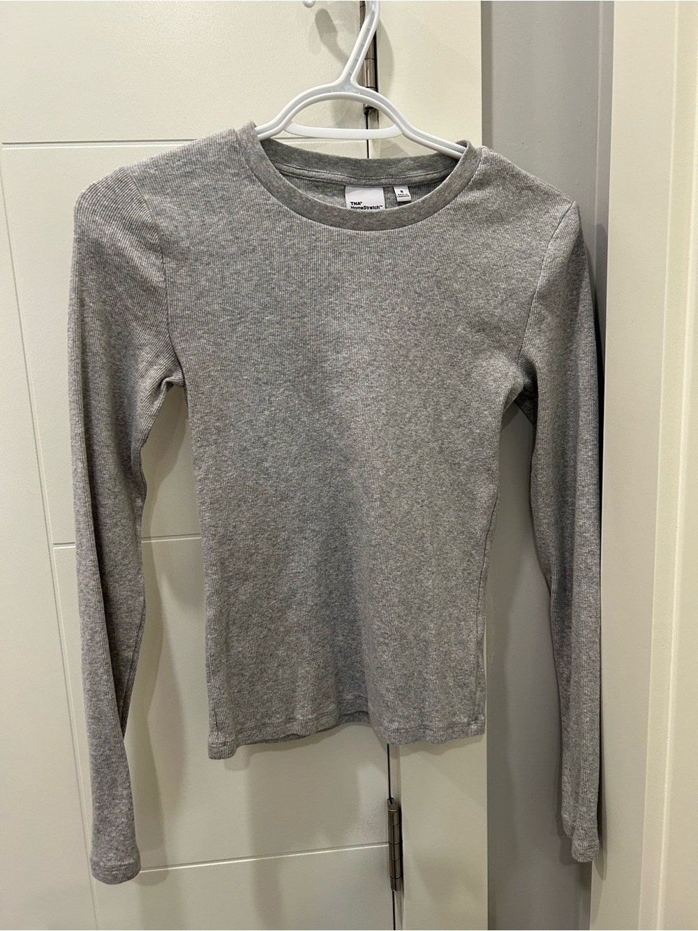 TNA Slim Long Sleeve Crewneck Top - Gray